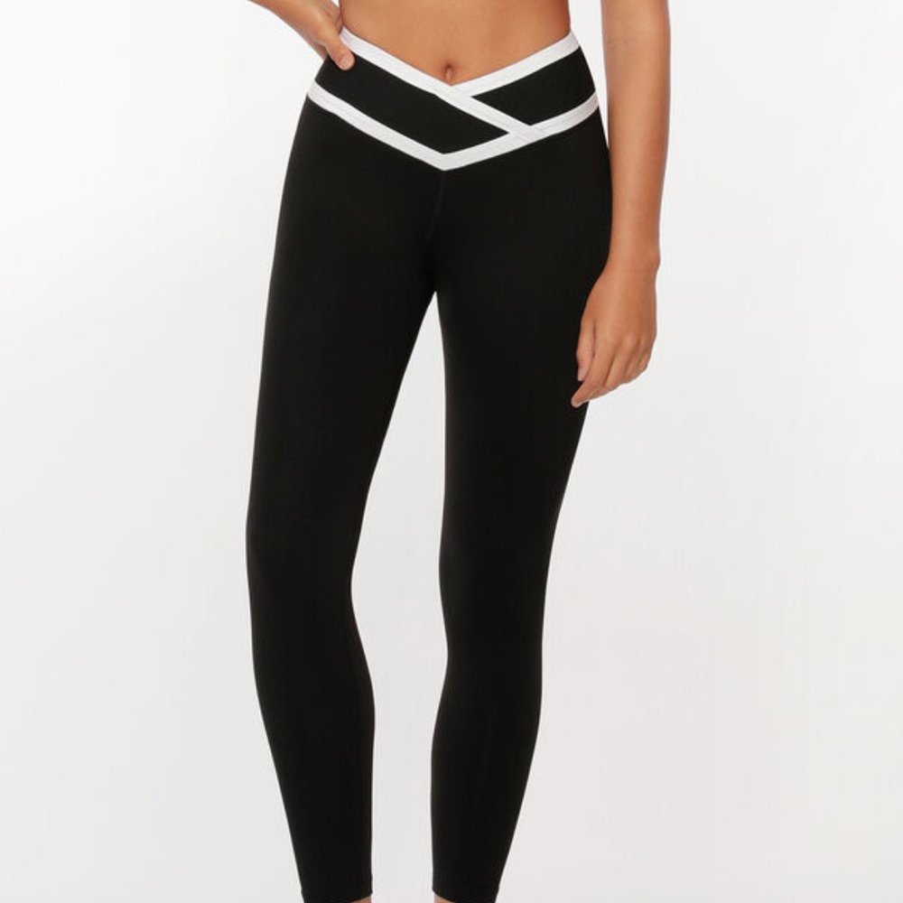 ⭐️ SALE ⭐️ NWOT Lorna Jane Cross Waist Leggings